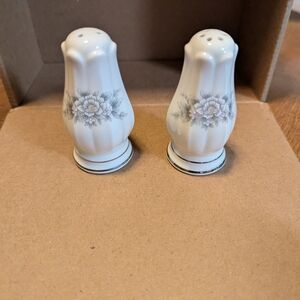 Noritake Southern Lace ivory china salt & pepper shakers (pair)